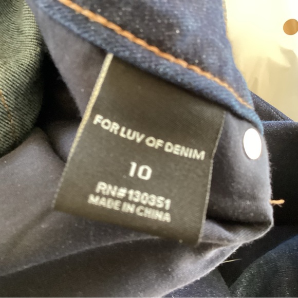 New without tag! For luv of Denim size 10 - Picture 3 of 4